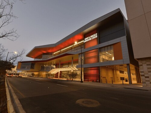 Easy Access, Everything Nearby, Best Value, Specious, Quiet & Safe, Airport 2mi.