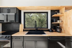 Microwave, oven, stovetop, dishwasher