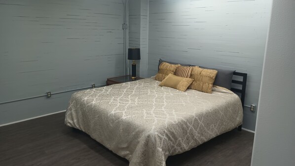 2 bedrooms, Internet, bed sheets