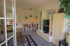 House | Reception