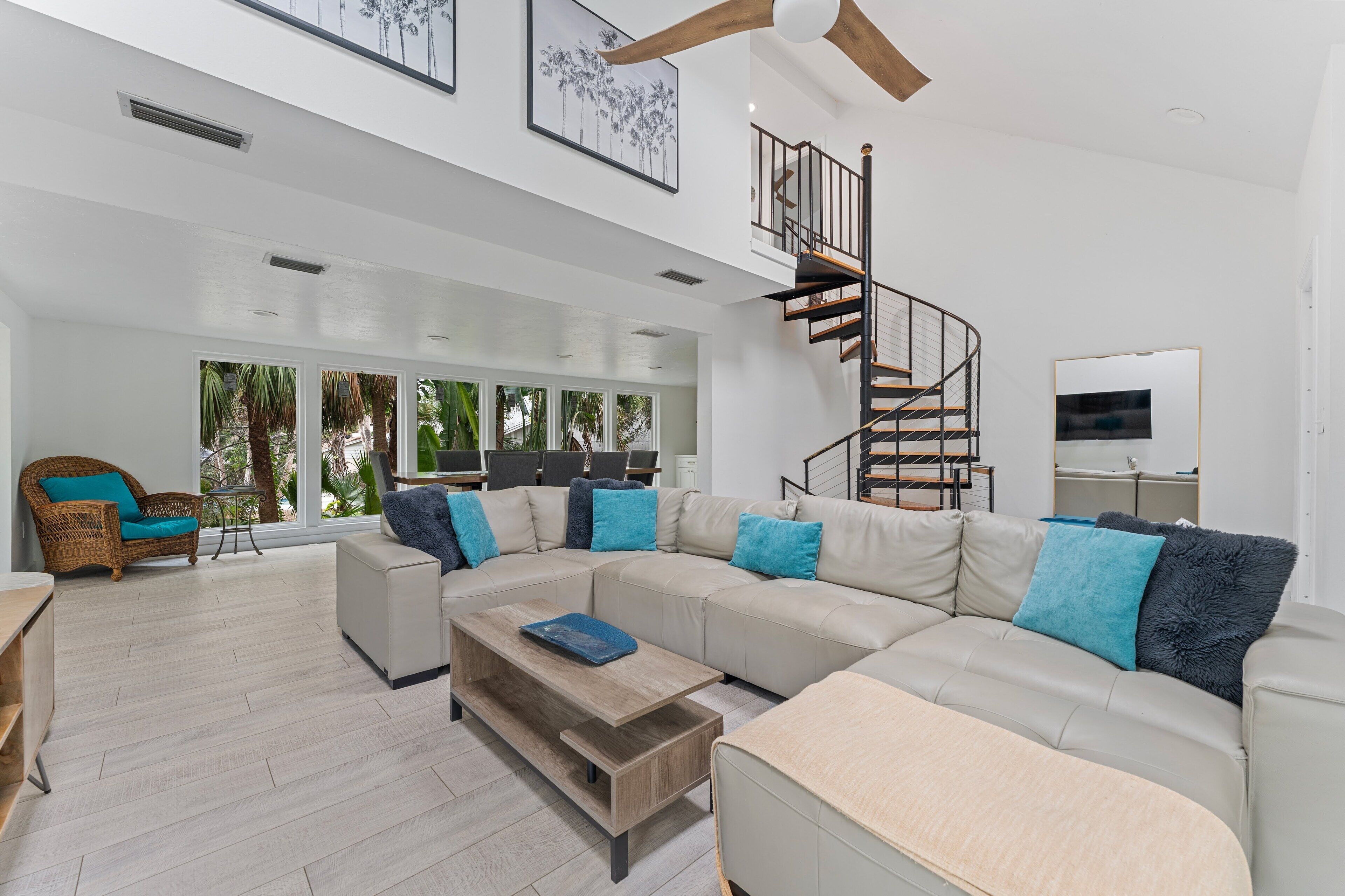 Smart TV, ping pong, books, computer monitors