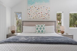 4 室のベッドルーム、デスク、アイロン / アイロン台、WiFi (無料)