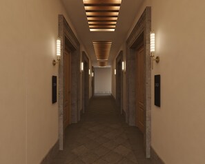 خزنة داخل الغرفة وستائر تعتيم ومكواة/لوح كي وواي فاي مجانًا