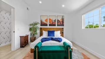 Setrika/meja setrika dan Wi-Fi gratis