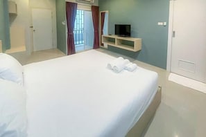 Lobby lounge - Hop On Phuket (Phuket)