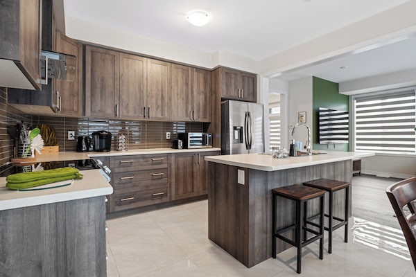 Micro-ondes, four, plaque de cuisson, lave-vaisselle