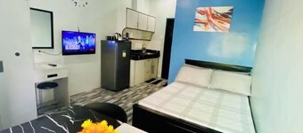 Amplayo Apartelle Studio Type Unit