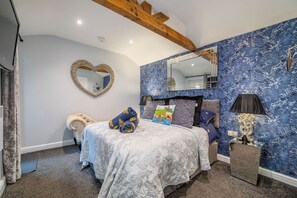 1 bedroom, WiFi - Charming guesthouse for two with private parking and en-suite (North Yorkshire)