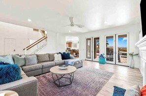 TV, fireplace, offices