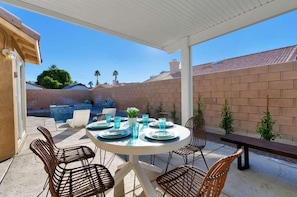 Outdoor dining