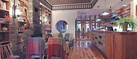 بار (في المنشاة)