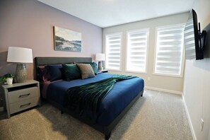 4 Schlafzimmer, Schreibtisch, Bügeleisen/Bügelbrett, Reisekinderbett