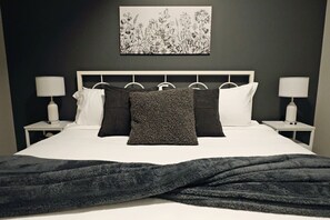 1 室のベッドルーム、アイロン / アイロン台、WiFi、ベッドシーツ