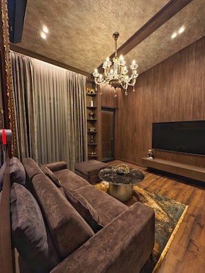 Suite Deluxe, banyera | Sala d'estar
