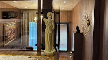 Premium Suite | Living area