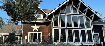 Cozy alpine retreat minutes from the ski hill and golf course