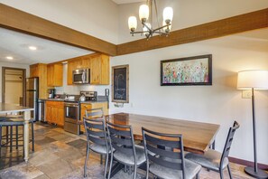 Dining - 3 Mi to Slopes! Mtn-View Breckenridge Townhome (Breckenridge)