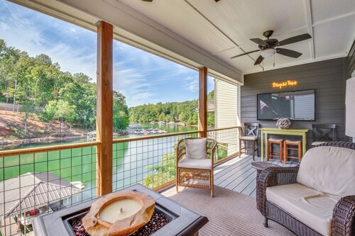 Lakefront Fun Near Clemson! Retreat w/ Pool Access