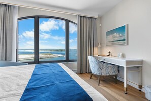 Habitació individual estàndard, 2 llits de matrimoni | Caixa forta a l'habitació, wifi gratuïta i roba de llit 