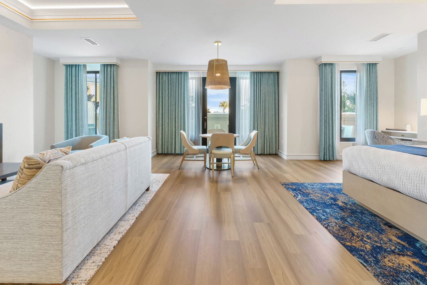 Premium Single Room, 1 King Bed with Sofa bed, Balcony, City View | In-room safe, free WiFi, bed sheets, wheelchair access