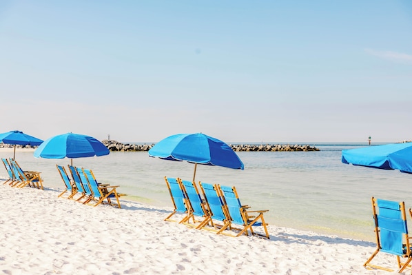 Private beach nearby, white sand, free beach shuttle, beach umbrellas