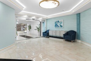 ตู้นิรภัยในห้องพัก, Wi-Fi ฟรี, ผ้าปูที่นอน, ทางสำหรับรถเข็น