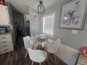 Dining - Little Mouse House cozy cottage near Walt Disney World! (Kissimmee)