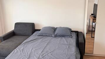 1 chambre, fer et planche à repasser, Wi-Fi, draps fournis