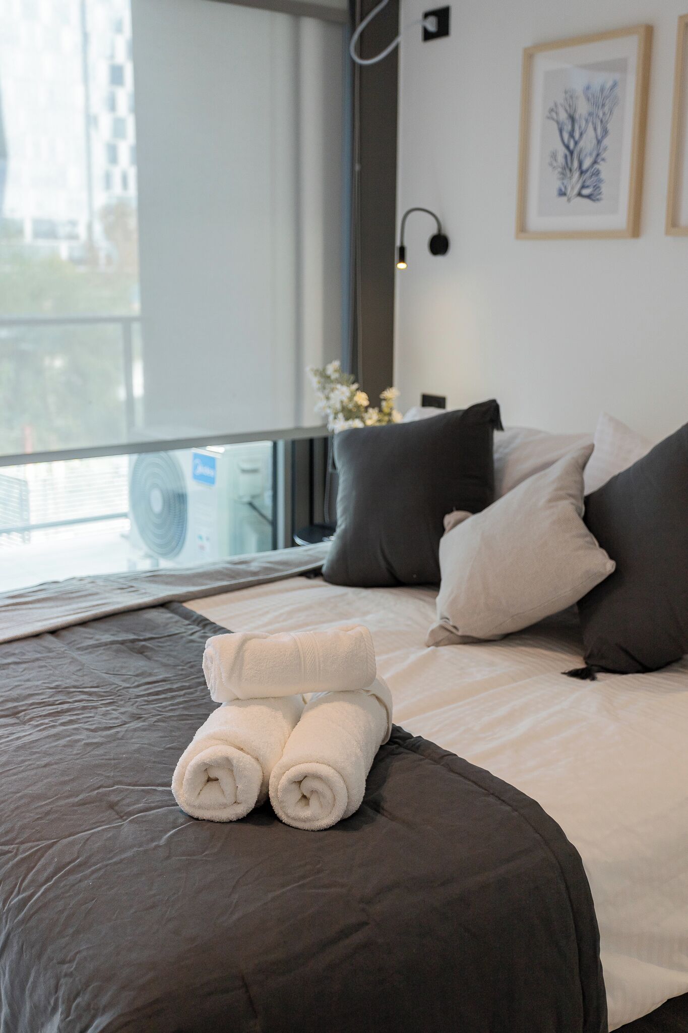 Appartement, 2 slaapkamers | Een laptopwerkplek, een strijkplank/strijkijzer, gratis wifi