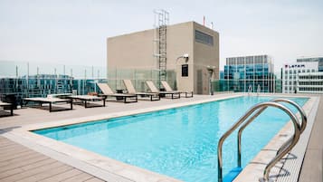 Piscine extérieure (ouverte en saison)