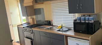 Seaside Getaways Chapel Saint Leonards - Sleeps 6