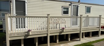 Seaside Getaways - Happy Days Chapel st Leonards