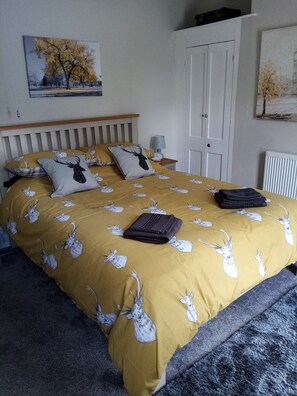 2 Schlafzimmer, Bügeleisen/Bügelbrett, WLAN, Bettwäsche