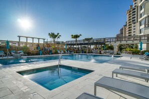 Outdoor spa tub - Beachside One at Sandestin by PHG (Miramar Beach)