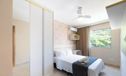 Apt. w/ Balcony 500m From the Beach Rei0206