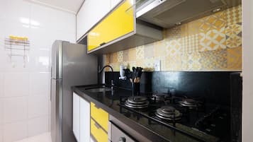 Basic Apartment | Private kitchen