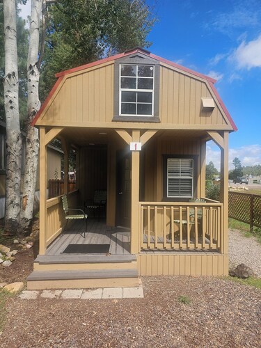 Enjoyable cabin with AC/WIFI in charming Show Low
Winter Rates 85.00 nightly