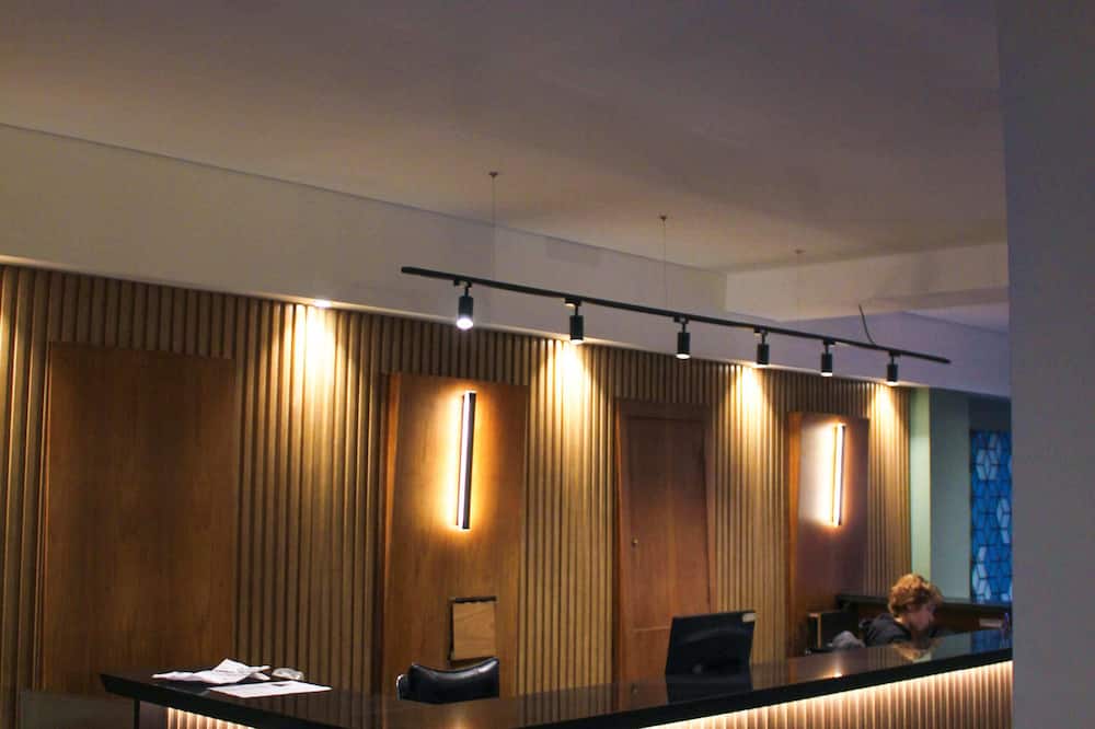 Balfers Hotel