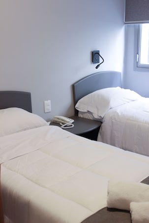 Classic Double Room | In-room safe, desk, free WiFi