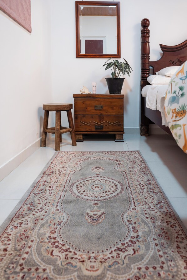 3 habitaciones, escritorio, tabla de planchar con plancha y wifi 