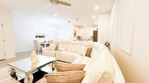 Smart TV, stereo