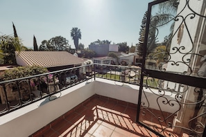 Casa de campo familiar, vistas al jardín | Wifi gratis y ropa de cama