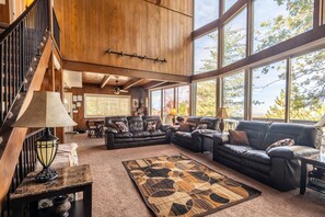 TV, peis og stereoanlegg