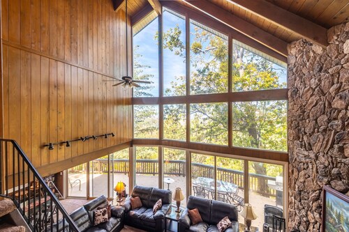 Cozy Lake Arrowhead Cabin Retreat