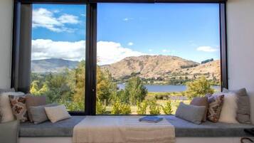 Soundproofing, cots/infant beds