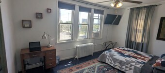 2nd Floor South Philly Apartment w/ a view of Stadiums. Quiet street w/ parking!