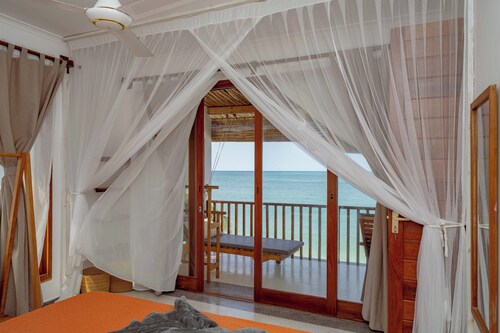 Babu Villas - Apartment with Sea View "Bibi Juu"