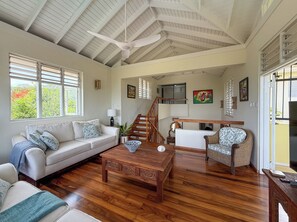 Smart TV, books - Beautiful Seascape Villa, Silver Sands Resort. Relax, recharge, and unwind! (Duncans)
