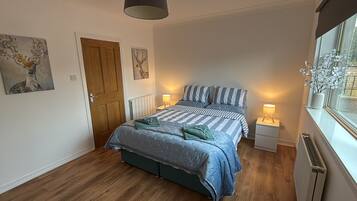 1 habitación y ropa de cama