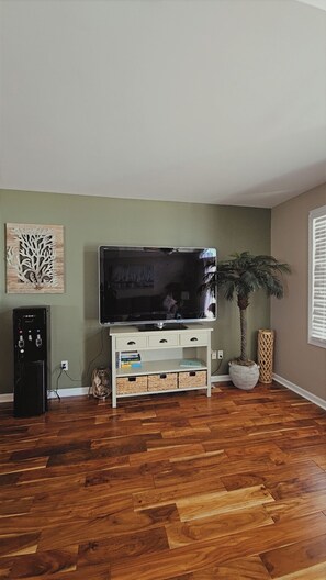 Interior - 3-bedroom townhome in beautiful North Wildwood with AC two blocks from the beach (North Wildwood)